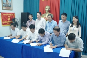 Thừa Thiên Huế: Lễ ký cam kết tăng cường quản lý thuê bao di động trả trước