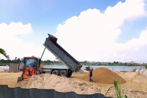 Q. Ngũ Hành Sơn-Đà Nẵng: Điểm tập kết cát trái phép “nhờn luật”?