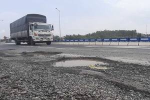 Xử lý dứt điểm hư hỏng nút giao cao tốc Đà Nẵng-Quảng Ngãi trước 15/10
