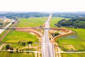 Khắc phục hư hỏng cao tốc Đà Nẵng - Quảng Ngãi: Những hệ lụy khiến cuộc sống người dân khốn đốn