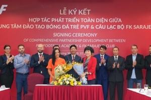 PVF & CLB FK Sarajevo ký thỏa thuận hợp tác phát triển toàn diện