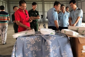 Phát hiện hơn 7 tấn chăn gối đệm hàng Trung Quốc giả mạo xuất xứ Việt Nam