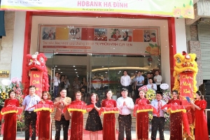 HDBank khai trương phòng giao dịch mới
