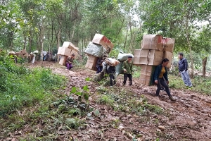 Vất vả chặn buôn lậu trên “đường mòn, lối mở”