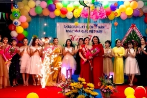 "Vì lòng yêu nghề, yêu trẻ, chúng tôi vượt qua tất cả!"...