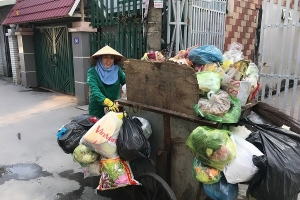 Công ty TNHH MTV Môi trường đô thị Hải Phòng thực hiện phân loại rác tại nguồn