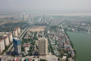 Không gian sống trong lành của cư dân ven hồ Tây