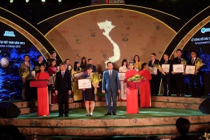 Bảo Việt (BVH): Top 10 Doanh nghiệp Bền vững xuất sắc nhất Việt Nam 4 năm liên tiếp