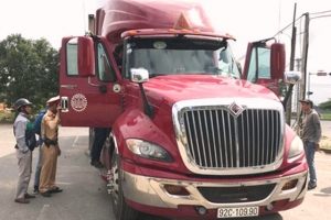 Đà Nẵng: Mạnh tay xử lý người nước ngoài, tài xế xe container vi phạm ATGT