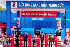 Hòa Bình: Có hay không việc 'bảo kê' cho Cây xăng Hoàng Sơn hoạt động không phép?