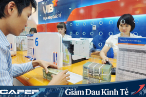 Ngân hàng đẩy lãi suất tiết kiệm lên cao để chuyển hướng khách