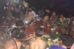Đắk Lắk: Bất chấp "lệnh cấm", chủ cơ sở massage tổ chức cho 25 nhân viên ăn nhậu