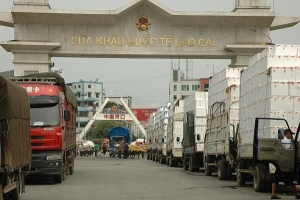 Gần 128.000 xe hàng được thông quan qua cửa khẩu biên giới phía Bắc