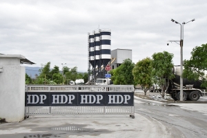 Khánh Hòa: Trạm trộn bê tông trái phép mọc lên như nấm