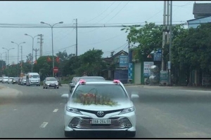 Kỷ luật khiển trách phó giám đốc BV tổ chức cưới con giữa mùa dịch