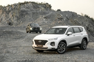 Hyundai Santa Fe giảm giá bán lên tới 100 triệu đồng