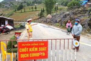 Chưa đầy 24 giờ tỉnh Hà Giang đã dỡ phong tỏa thị trấn Đồng Văn