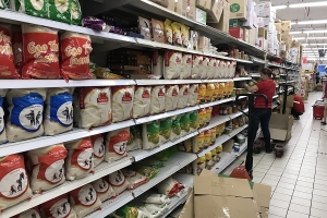 Giá cả thị trường 26/4: Cuối tuần, thịt lợn và rau củ quả giảm giá mạnh