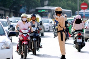 Công bố đường dây nóng về hoạt động vận tải và đảm bảo an toàn giao thông dịp nghỉ Lễ