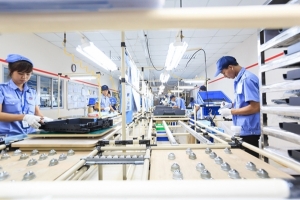 Việt Nam sẵn sàng mở lại dần các hoạt động kinh tế