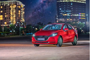 Mazda2 giảm giá bán 55 triệu đồng để đối đầu với Toyota Vios