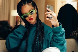 "Viên ngọc đen" Rihanna giàu có cỡ nào?