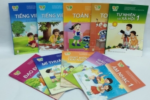 Vì sao Bộ GD&ĐT chưa tổ chức biên soạn được sách giáo khoa?