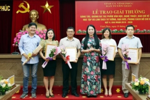 Vĩnh Phúc: Trao 44 giải thưởng về văn học nghệ thuật và báo chí