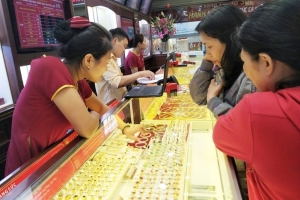 Giá vàng SJC mất mốc 49 triệu đồng/lượng