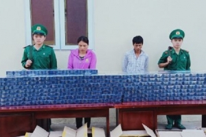 Thanh Hóa: Bắt giữ hai vợ chồng vận chuyển gần 4.500 bao thuốc lá lậu