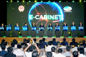 Đặt mục tiêu “kép” đến năm 2030 về chuyển đổi số quốc gia