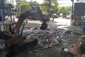 QLTT Hà Nội: Thực hiện tiêu hủy tang vật vi phạm hành chính