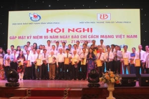 Vĩnh Phúc: Tuyên dương 40 nhà báo, văn nghệ sĩ tiêu biểu giai đoạn 2015-2020