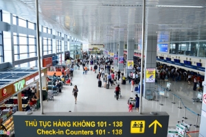 Cảng hàng không quốc tế Nội Bài nỗ lực giải tỏa hành khách