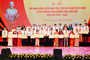Vĩnh Phúc: Tuyên dương gần 500 tập thể, cá nhân tiêu biểu ngành giáo dục và học sinh giỏi giai đoạn 2015-2020