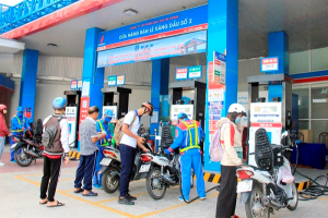 Giá xăng dầu hôm nay 2/7: Giá dầu tăng trở lại do hàng tồn kho của Mỹ giảm