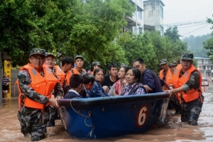 Trung Quốc: Lũ lụt nghiêm trọng khiến hơn 100 người chết, mất tích
