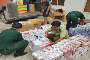An Giang: Tạm giữ 3.000 bao thuốc lá điếu ngoại, 728 bộ kem trị nám nhập lậu
