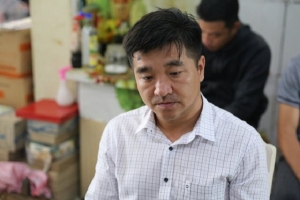 Bắt tạm giam cán bộ thuế vòi tiền hộ kinh doanh