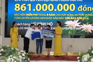 Công ty Bảo Việt Nhân thọ Bắc Nghệ An chi trả quyền lợi bảo hiểm 969 triệu đồng