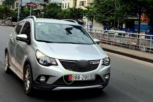 Xử lý nghiêm phương tiện giao thông dán bản đồ Việt Nam thiếu Hoàng Sa, Trường Sa