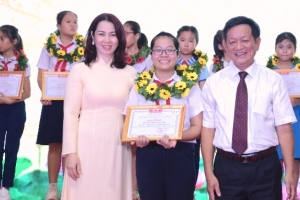 Đà Nẵng: Phòng GD&ĐT Liên Chiểu tuyên dương, khen thưởng học sinh tiêu biểu năm học 2019 – 2020