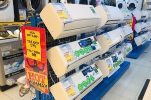 Điều hòa bình dân giảm giá gần 50%, có chiếc còn hơn 4 triệu đồng