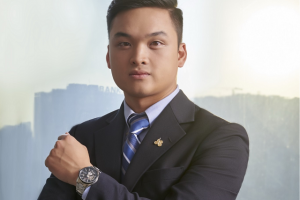 Ở tuổi 28, ông Lê Viết Hiếu được bổ nhiệm làm TGĐ Tập đoàn Xây dựng Hòa Bình