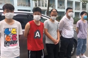 Bắt 5 người Trung Quốc nhập cảnh trái phép