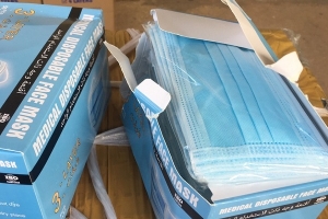 Tạm giữ hơn 70.000 chiếc khẩu trang y tế không có hóa đơn, chứng từ