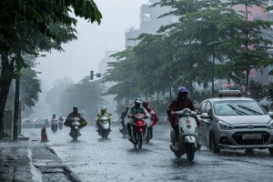 Dự báo thời tiết 30/7: Miền Bắc có mưa rào và giông rải rác