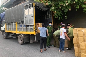Hà Nội: Thu giữ hơn 800.000 khẩu trang không rõ nguồn gốc