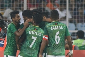 18 cầu thủ mắc Covid-19, vòng loại World Cup 2022 tiếp tục bỏ ngỏ