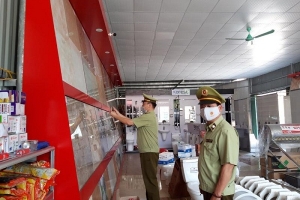 Lạng Sơn: 7 tháng đầu năm kiểm tra, xử lý nhiều vụ vi phạm về hàng lậu, hàng giả